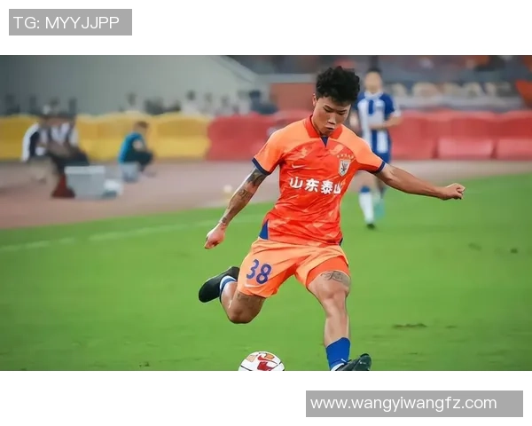 29轮仅进场4次!国足后防期望之星惨遭斯帅萧瑟,沦为中超鸡肋